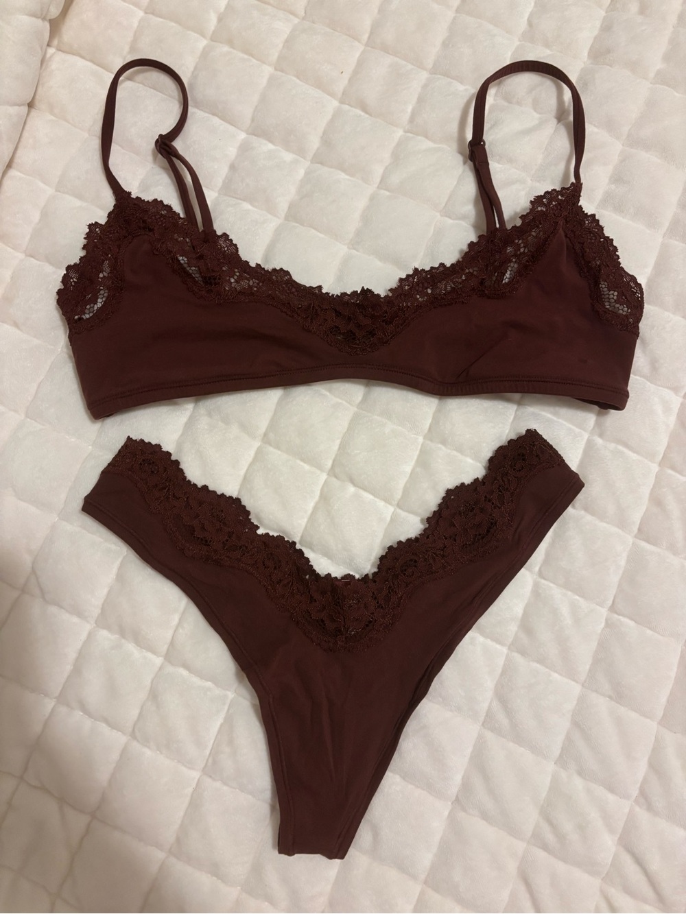 NWOT Skims lace bralette & undies set - Picture 2 of 4